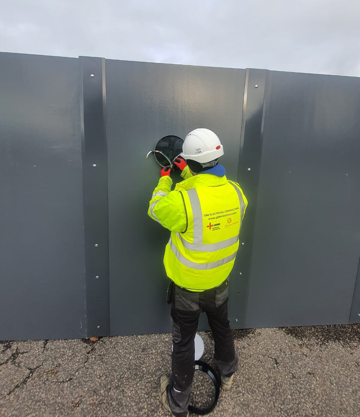 GBB electrician improving building site visibility and safety Portsmouth GBB electrician improving building site visibility and safety Portsmouth